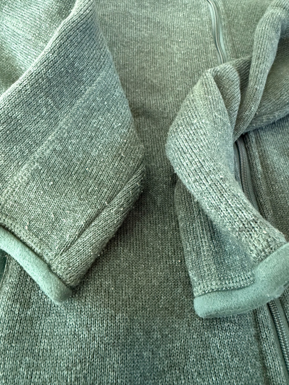 Women’s Patagonia Better Sweater Jacket in Piki Green - Picture 6 of 12